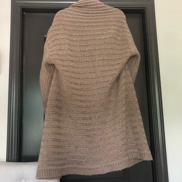 Cupcakes and cashmere oversized long open front knit brown cardigan shawl - Picture 5 of 8